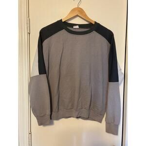 Gray and Black Vintage 90s Coyote Crop Sweatshirt